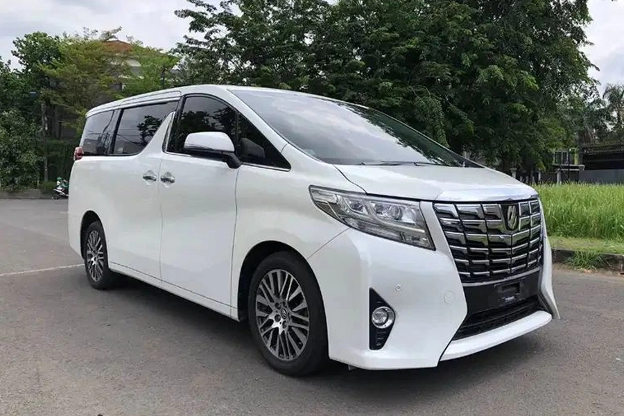 Alphard Putih